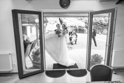 Svatba_Kamila a Jiri_Spalene Porici_FB_BW-0164